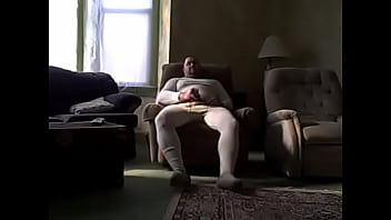 Kspigbear Rubs One Out In Long Johns