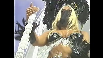 ⁣Feiticeira Joana Prado Com A Buceta De Fora No Carnaval De 2000 Vai-vai