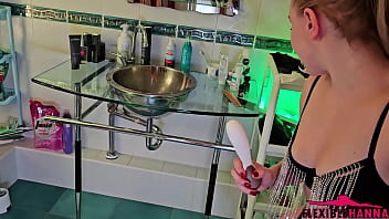 From Peeing To A Wild Squirt Orgasm – amateur, squirting, solo, dirty, fetish, close-up, whore, toilet, piss, piss-drinking, peeping, pink – Video 275748