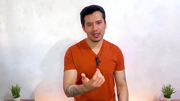 Patron Maduro Dotado De 20cm Pone Al Jardinero Musculoso A Darle Sexo Oral Mientras Su Esposa No Esta En Casa! Relato Sexual