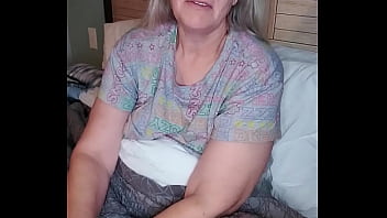 Hot Milf Masturbates After Breaking Up With Her Boyfriend!