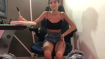 Piscologa Sexual No Se Aguanta Las Ganas De Ver Mi Verga Grande Y Me La Follo Por Su Coño Apretado