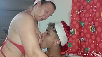 Depois Da Ceia De Natal Enteado Tarado Pega A Mãe Do Seu Padrasto E Da Piru Pra Ela