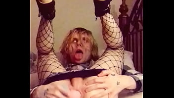 Femboyscotty23 – Fucking My Tight Pink Fuck Hole With My Unicorn Horn Dildo While I Spread, Wink, And Gape It Open For You Then I Finger My Ass And Taste My Butt!