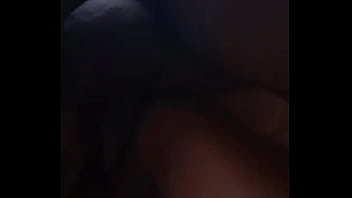 Le doy a la abuela de 74 años. Dice que es muy grande