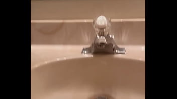 Bathroom Dancing For Funsies