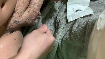 Men’ Pubic Hair Detail