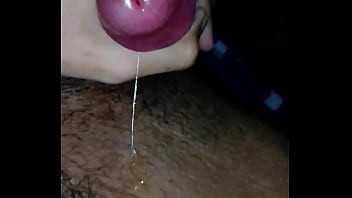Rola Escorrendo De Tesão