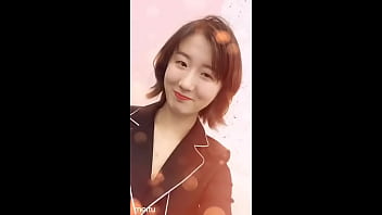 Famous Chinese Finance Star Analyst Dorrit Yaqi Sucking My Cock