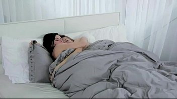 Lesbians Fingering To Orgasm In Bed