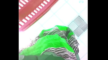 ⁣Por Baixo Da Saia No Mercado4