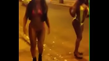 Carla Brasil E Bruna Dimmy Na Augusto Severo