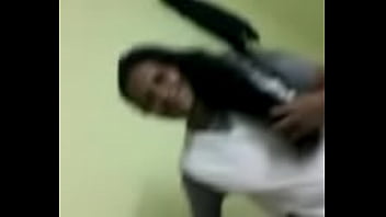 ⁣Aunty, Andhra - Unknown - 2025 - Amazing - Scene - Video 6067090