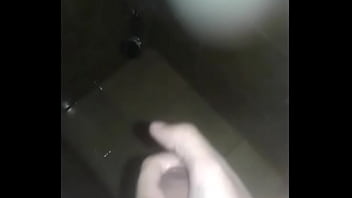 ⁣Pene Pequeño Eyaculando - corrida, pene, chico, soloboy - Video 5950784